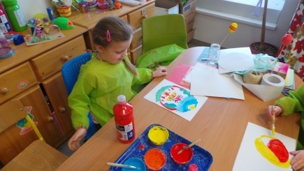 Ve školce by se dětem měli věnovat, v těch soukromých je to samozřejmost
