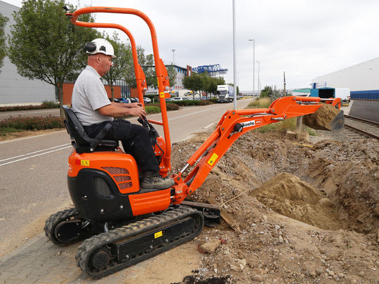 Pronájmem stavební techniky ušetříte čas a peníze