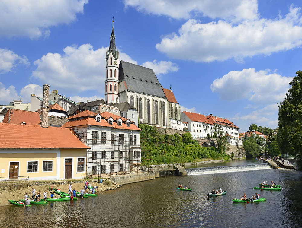 Sjízdné řeky ČR: Od klidných toků po divoké peřeje